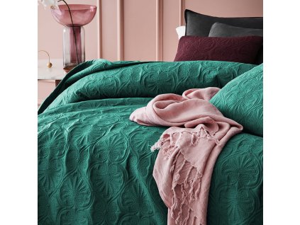 Elegantní přehoz na postel LEILA v tmavě zelené barvě