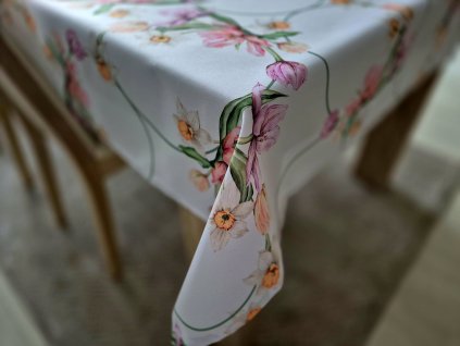 Teflonový ubrus s potiskem jarních květin