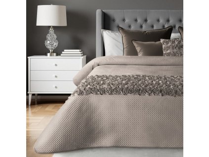 374102 luxusny prehoz na postel s roses aplikaciou ruzi bezovy