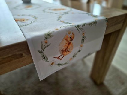 Húsvéti stóla csirkés mintával