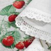 357530 5 kuchynska zaclonka ksenia zdobena jahodovou potlacou a cipkou 150 x 60 cm