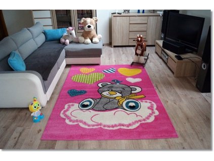 Detský koberec KIDS - Ružový s Mackom