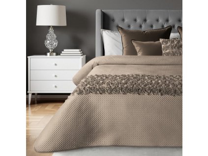 Luxusný prehoz na posteľ s ROSES aplikáciou ruží - tmavobéžový