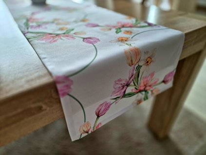 Teflónová štóla s potlačou jarných kvetov