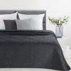 Zamatový prehoz na posteľ SOFIA 4 v čiernej farbe