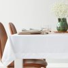 Elegantný obrus LUCY s lemovkou v bielej farbe