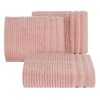 Bavlnený uterák SAMMY zdobený pruhmi v púdrovoružovej farbe