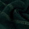 Bavlnený uterák AMIRA s lesklou niťou v tmavozelenej farbe