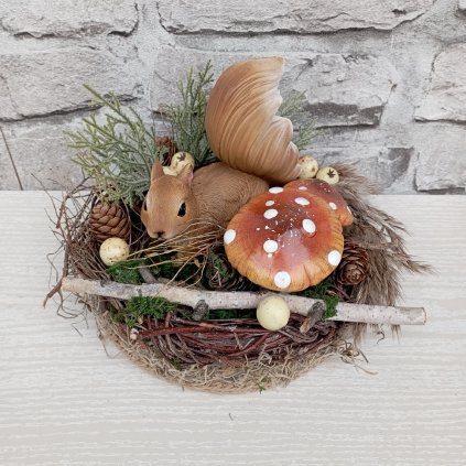 Podzimní dekorace s veverkou kód: POD 11