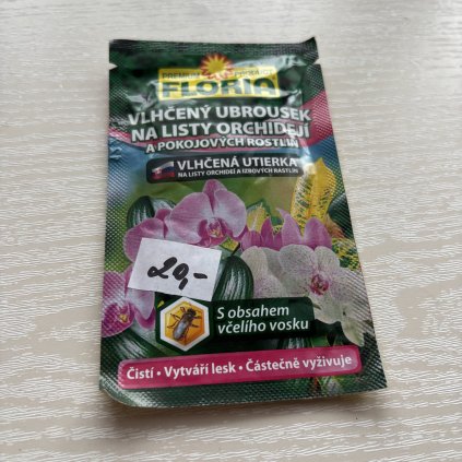 Vlhčený ubrousek na listy orchidejí