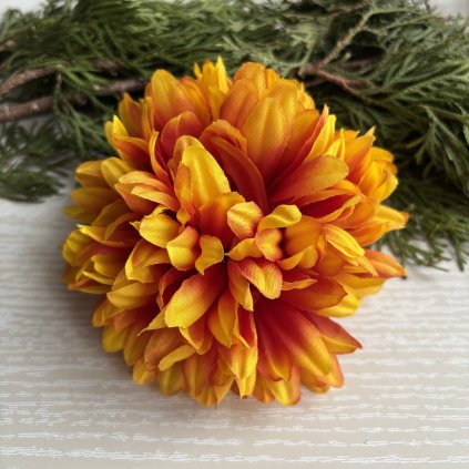 Květ (hlava) chryzantémy 12 cm