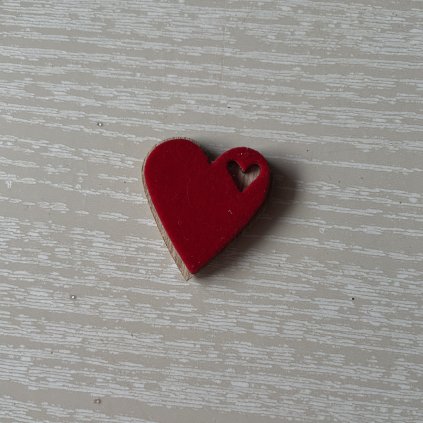 Dekorační srdíčko červené 3cm/1ks