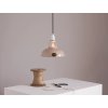 Lampa Coolicon Malá Latte Brown s porcelánovým závěsným setem realizace