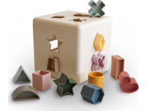 Mushie hračka na vkladanie tvarov kocka