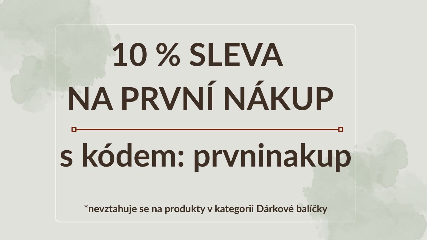 Banner s nabídkou slevy 10 % na první nákup při použití slevového kódu „POPRVE“. Text je zobrazen na béžovém pozadí s decentní zelenou grafikou.