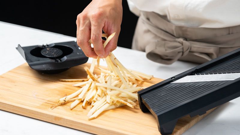 Profi mandol&iacute;na na zeleninu SUNCRAFT Japan AMS-01-T6