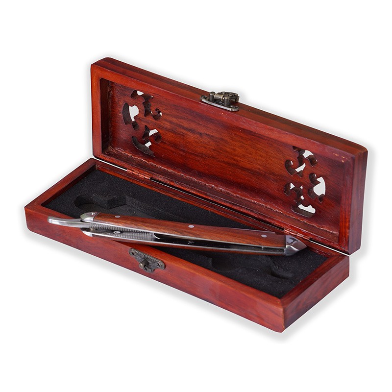 Břitva TITAN Mahagony