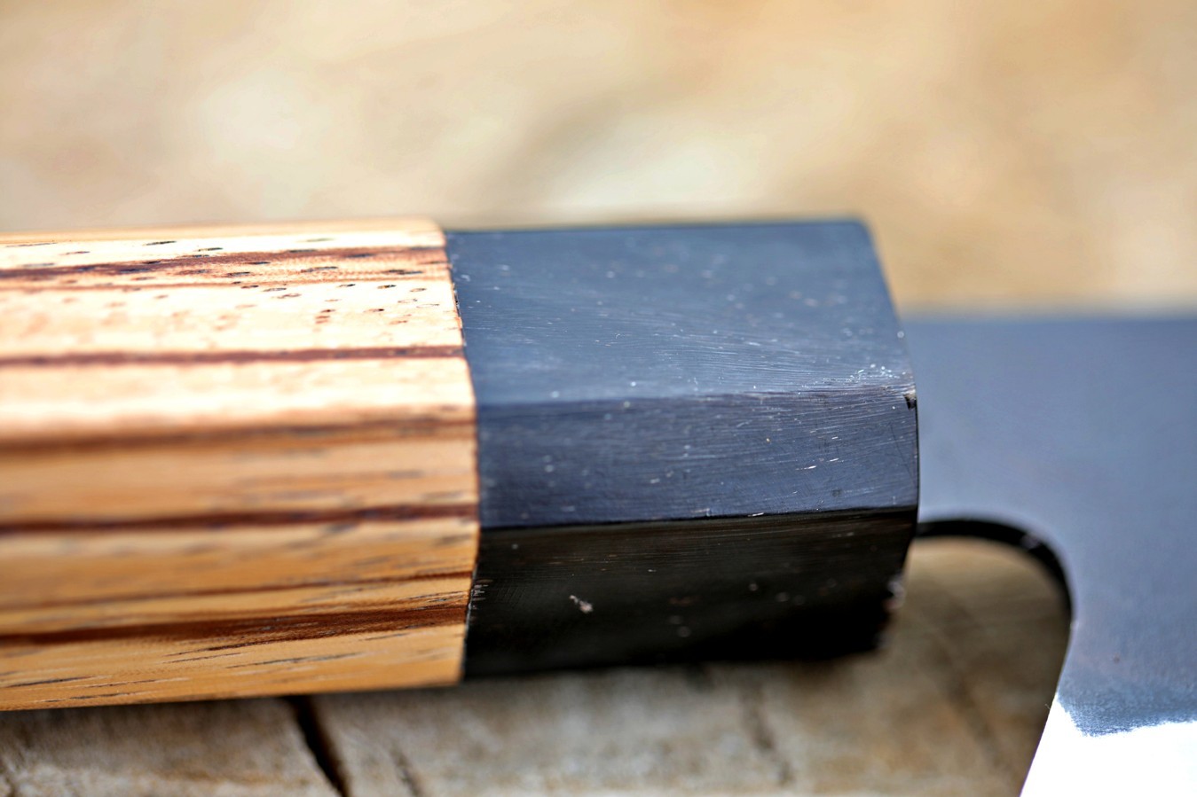 nůž Dellinger "D2" Zebrano