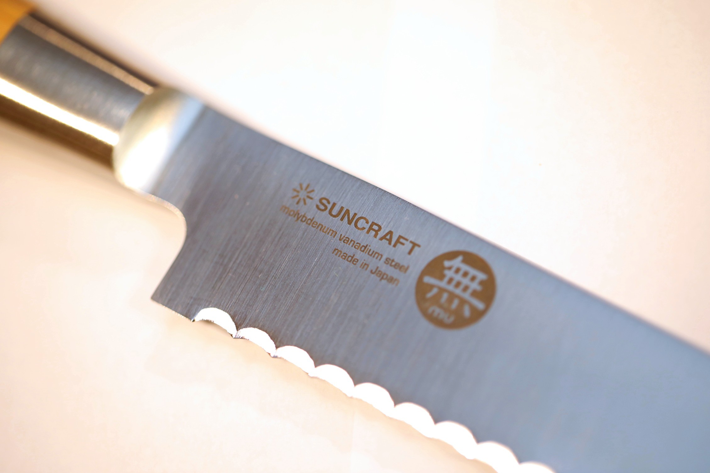 nůž na chléb a pečivo Bread 220mm Suncraft MU Bamboo