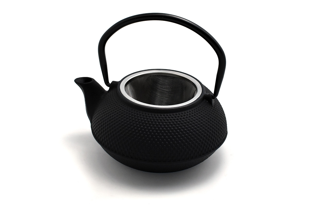 litinová konvička Arare black na čaj 600 ml