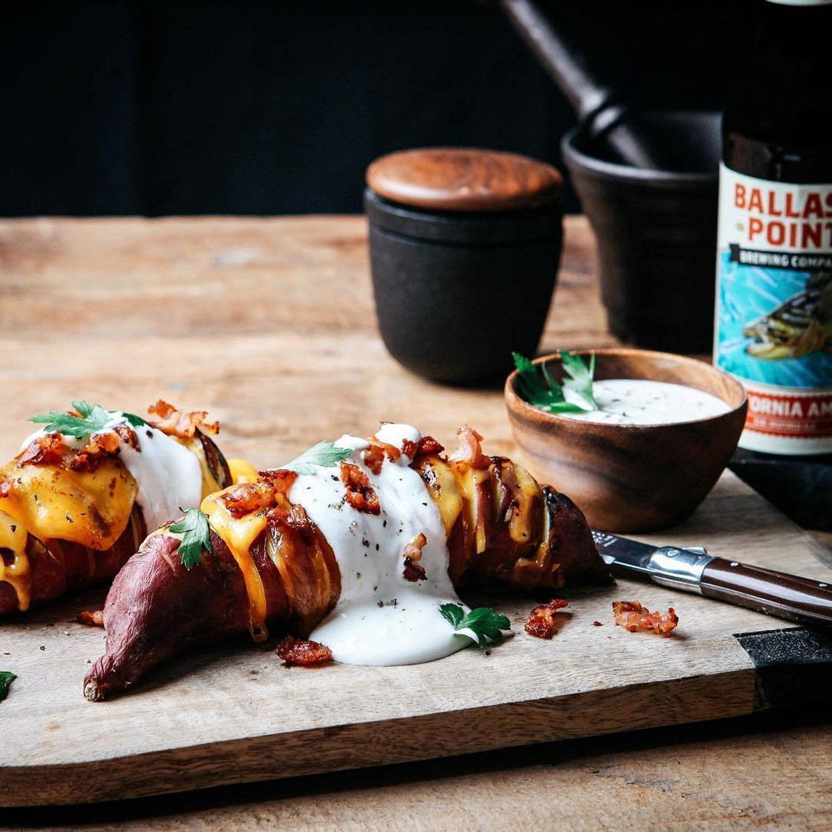 Sada Skeppshult malý litinový mlýnek s černým Kampotským pepřem