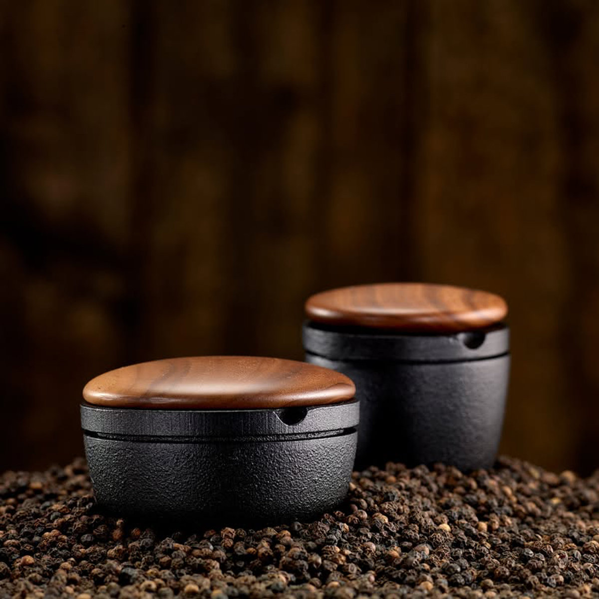 Skeppshult malý ruční litinový mlýnek