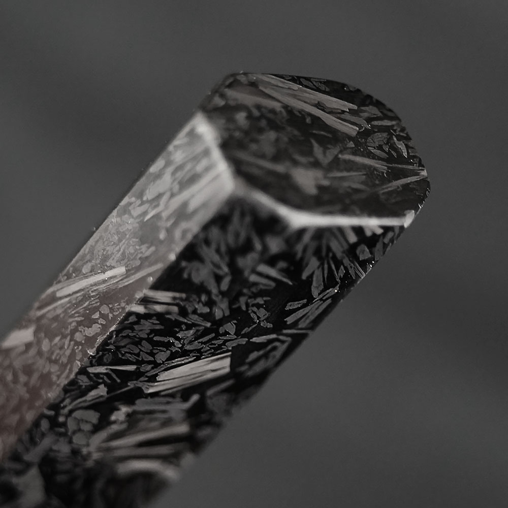 Nůž na pečivo Bread 8,5" Dellinger Carbon Fiber Octagon 215 mm