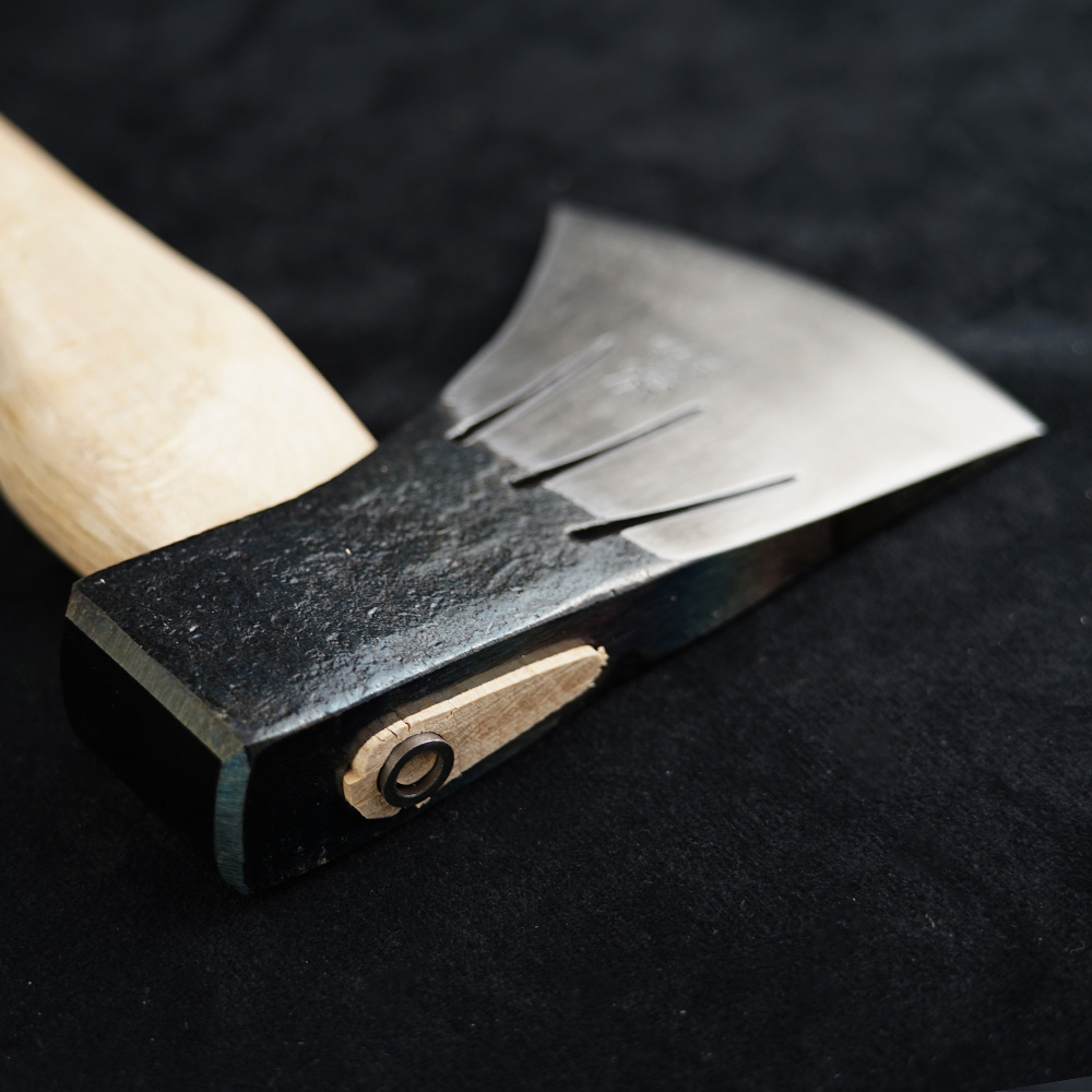 Kanetsune Seki - Kitasho Co., Ltd. sekera Craft axe 420g, White oak 245 mm
