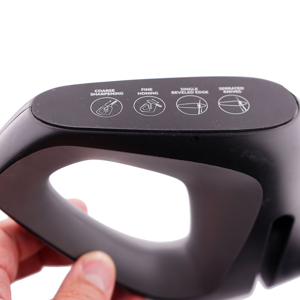 Kuchyňský automatický protahovací V brousek na nože - RISAM RM100