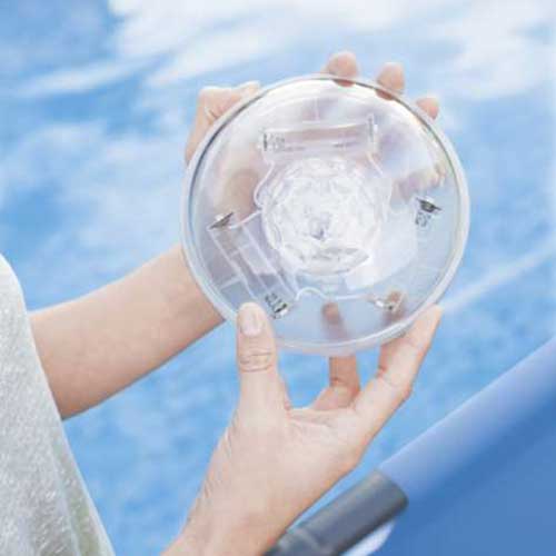 плаваща ледена светлина