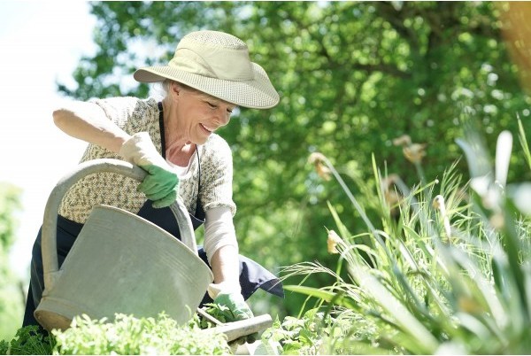 завладяваща охлаждаща шапка с UV защита