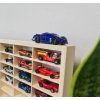 дървен рафт за колички за играчки