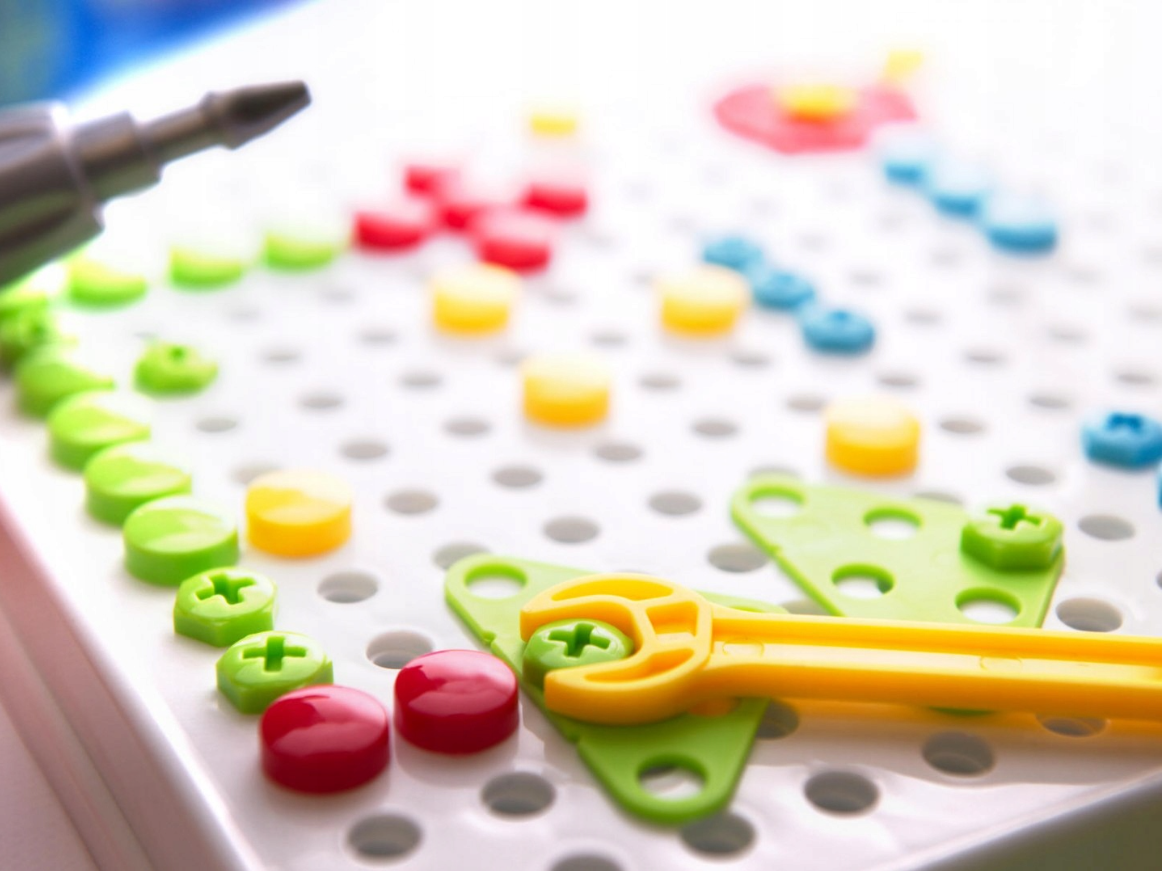 kreativní dětská stavebnice – šroubovák, vrtačka, šrouby, bloky