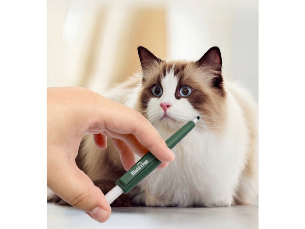 Praktický odstraňovač klíšťat