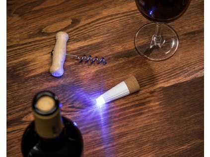 LED-svetelna-zatka-do-lahve-na-Deminas