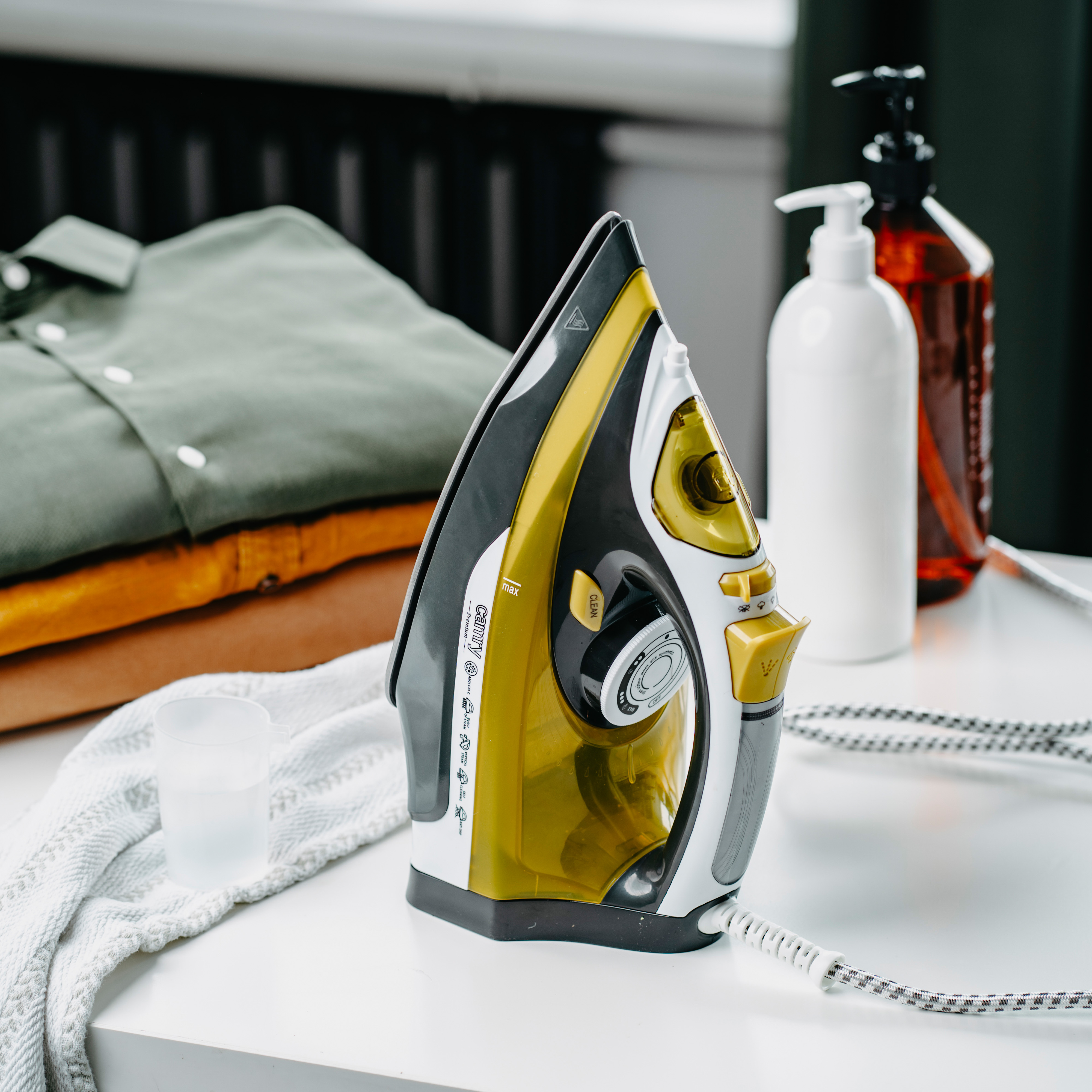 Višenamjensko glačalo na paru - keramika