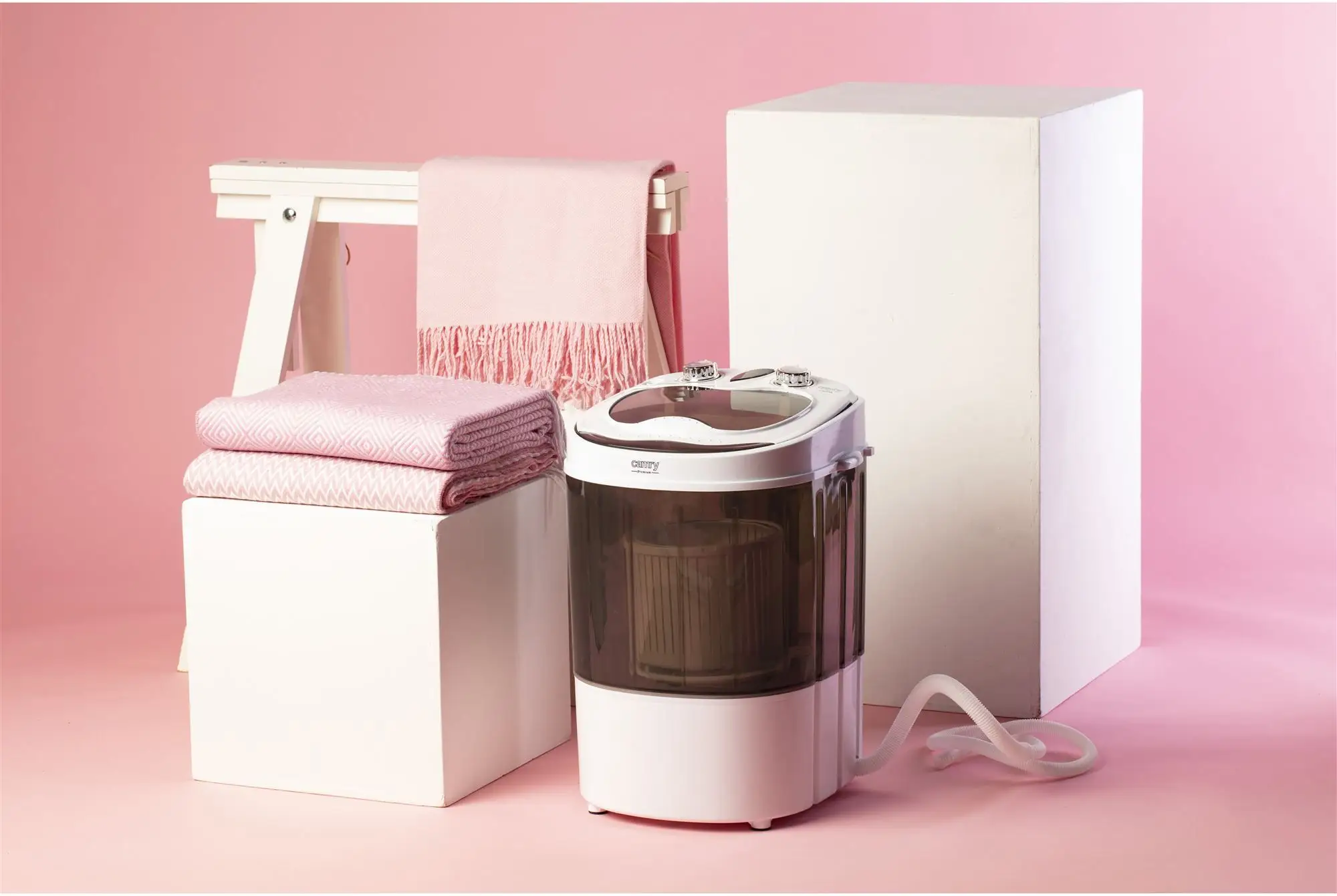 Praktična prijenosna perilica rublja s centrifugom