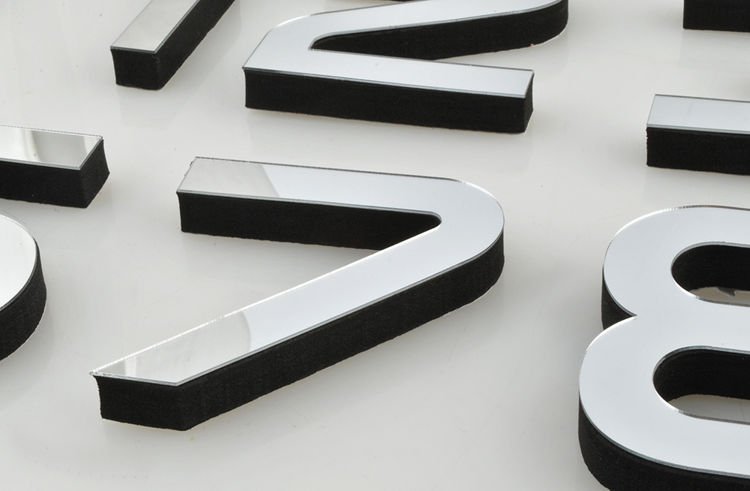 unikatni moderni zidni sat