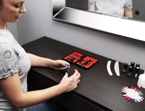 Kompleksowy zestaw do manicure, pedicure