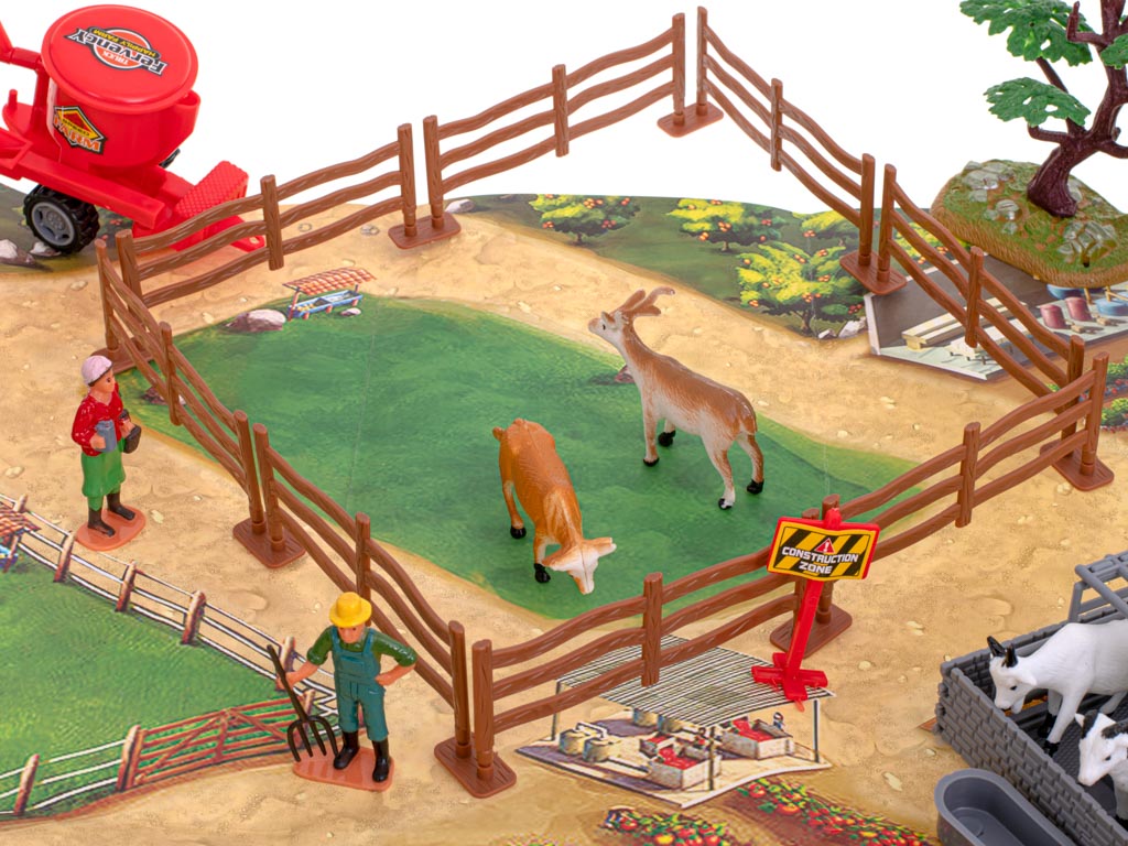 fermă cu animale și mașini