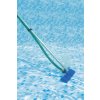 Kit unic pentru o curățare perfectă a piscinei