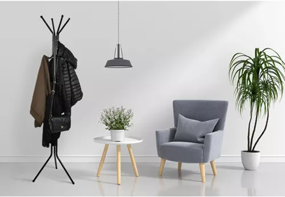 Eleganten obešalnik za stojalo