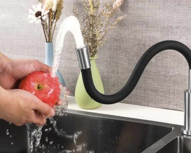 funkcionalna pipa za umivalnik