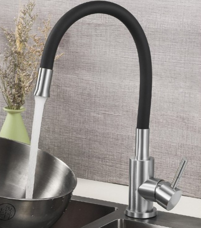 funkcionalna pipa za umivalnik