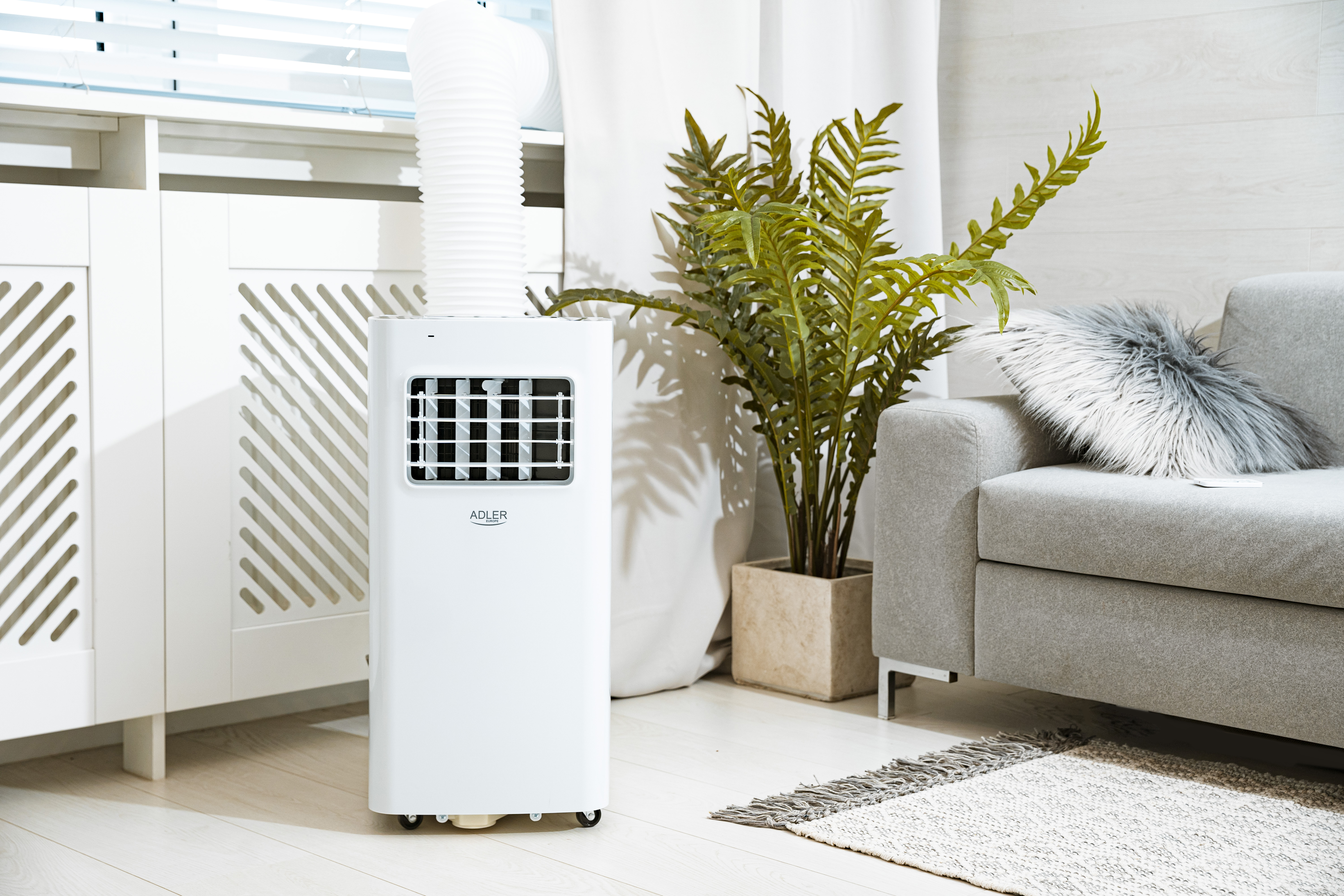 Zanesljiva mobilna klimatska naprava z daljinskim upravljalnikom