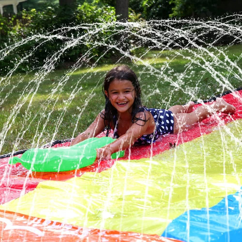 zabaven vodni tobogan