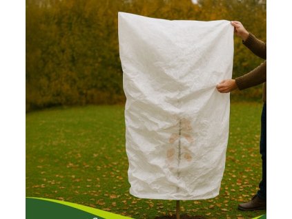 Pokrivalo za zaščito rastlin pred zmrzaljo - zimska koprena