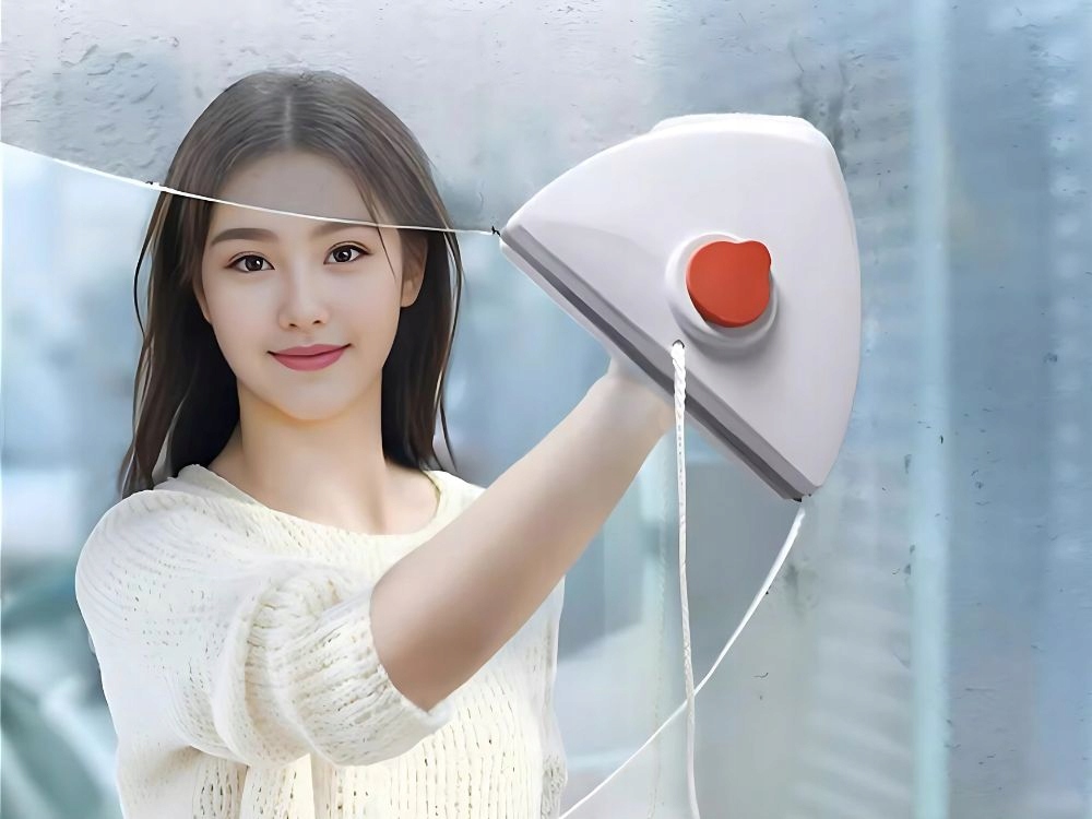 Oboustranný magnetický čistič oken