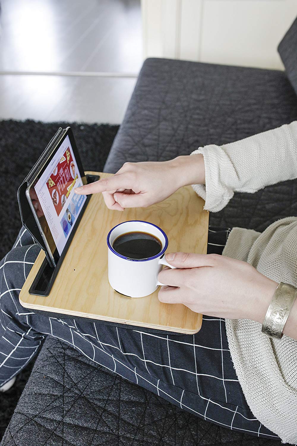 Deminas | Stojan na tablet