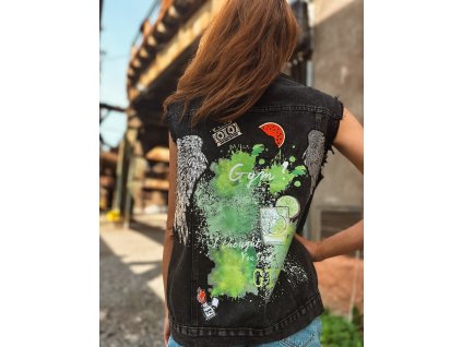 Černá trhaná denim vesta WINGS GIN s potiskem a nášivkami